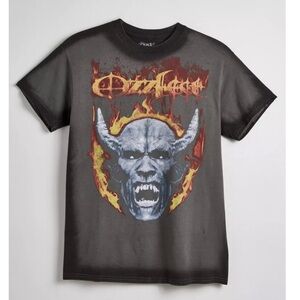 NWOT Ozzfest Washed Cotton Graphic Tee Size Small